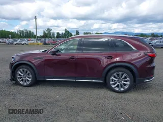 2024 Mazda CX-90 Premium z VIN JM3KKDHD0R1108232, wystawiony jako IAAI lot #42224398 z przebiegiem 3 934 mil mil oraz . Historia ofert i sprzedaży dostępna na DreamBid. Obrazek 15.