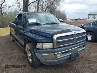 2001 Dodge 2500 z VIN 1B7KC23651J524719, wystawiony jako IAAI lot #41946811 z przebiegiem 172 277 mil mil oraz . Historia ofert i sprzedaży dostępna na DreamBid. Obrazek 1.