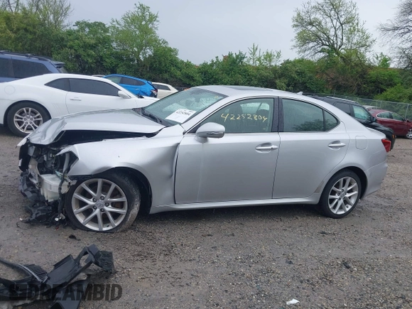 2011 Lexus IS 250 z VIN JTHCF5C20B5052688, wystawiony jako IAAI lot #42252804 z przebiegiem 122 335 mil mil oraz . Historia ofert i sprzedaży dostępna na DreamBid. Obrazek 15.