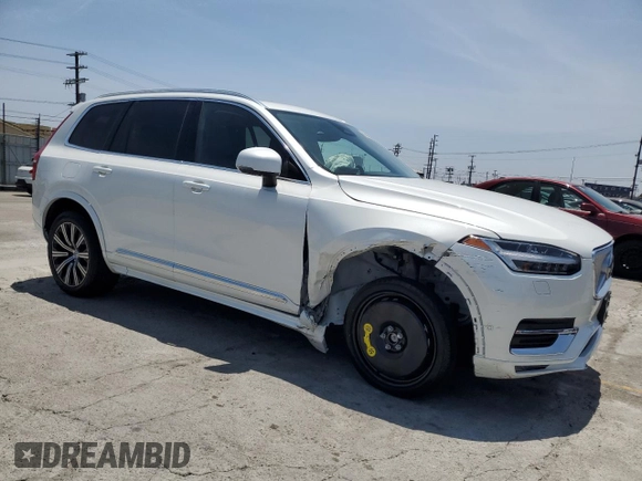 2024 Volvo XC90 Plus Bright Theme with VIN YV4062PE6R1226477, listed as a Copart auction lot 60284535 with 15,057 mi miles and Salvage title. Bid and sale history available at DreamBid. Image 4.