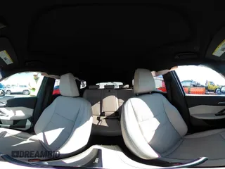2024 BMW X1 xDrive28i с VIN WBX73EF0XR5Z50590, выставлен на аукционе IAAI как лот 42052219 с пробегом 3 158 миль миль и . История ставок и продаж доступна на DreamBid. Изображение 19.