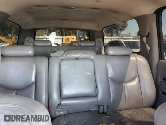 2004 Chevrolet Suburban LT with VIN 3GNEC16T84G297788, listed as a Copart auction lot 49790055 with 243,726 mi miles and Salvage Title. Bid and sale history available at carsss.com. Image 10.