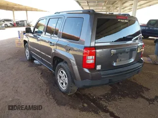 2017 Jeep Patriot Sport SE with VIN 1C4NJPBA3HD136578, listed as a IAAI auction lot 41733206 with 193,522 mi miles and . Bid and sale history available at DreamBid. Image 3.