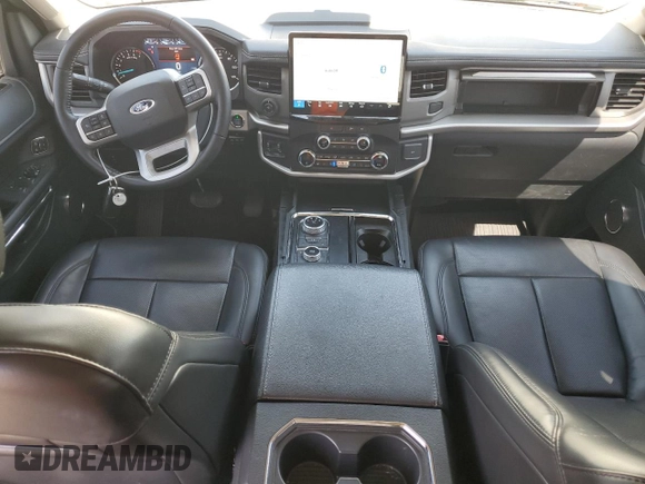 2022 Ford Expedition XLT with VIN 1FMJU1JT5NEA51183, listed as a Copart auction lot 54157545 with 32,969 mi miles and Salvage Title. Bid and sale history available at carsss.com. Image 8.