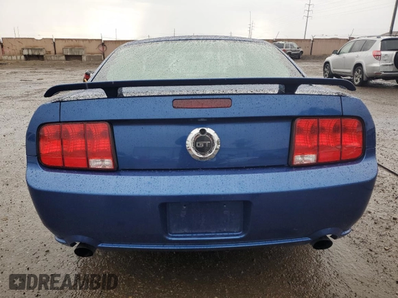 2006 Ford Mustang GT Deluxe с VIN 1ZVFT82H265211714, выставлен на аукционе Copart как лот 59551095 с пробегом 101 057 миль миль и Списание • Salvage title. История ставок и продаж доступна на DreamBid. Изображение 6.