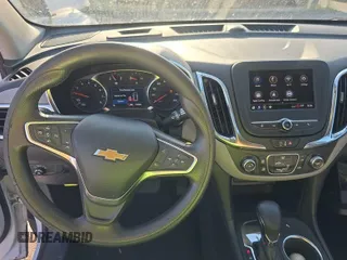 2022 Chevrolet Equinox LS z VIN 3GNAXHEV2NS244355, wystawiony jako IAAI lot #42185625 z przebiegiem 71 062 mil mil oraz . Historia ofert i sprzedaży dostępna na DreamBid. Obrazek 1.
