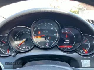 2014 Porsche Cayenne Diesel z VIN WP1AF2A21ELA47282, wystawiony jako Copart lot #52971405 z przebiegiem 162 151 mil mil oraz Czysty tytuł • Clean title. Historia ofert i sprzedaży dostępna na DreamBid. Obrazek 8.