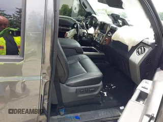 2016 Ford F-250 Lariat с VIN 1FT7W2B62GEB73199, выставлен на аукционе IAAI как лот 42536843 с пробегом 137 804 миль миль и . История ставок и продаж доступна на DreamBid. Изображение 5.