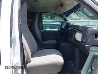 2016 Chevrolet Express Passenger LT с VIN 1GAZGMFG9G1176444, выставлен на аукционе IAAI как лот 42438135 с пробегом 151 202 миль миль и . История ставок и продаж доступна на DreamBid. Изображение 5.