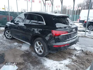2021 Audi Q5 Premium with VIN WA1AAAFY4M2003069, listed as a IAAI auction lot 41374475 with 1 mi miles. Bid and sale history available at carsss.com. Image 3.