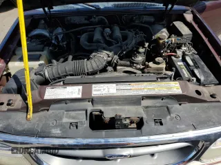 1999 Ford Explorer XLT with VIN 1FMZU34E3XUB50850, listed as a Copart auction lot 52257815 with 162,360 mi miles and Salvage title. Bid and sale history available at DreamBid. Image 12.