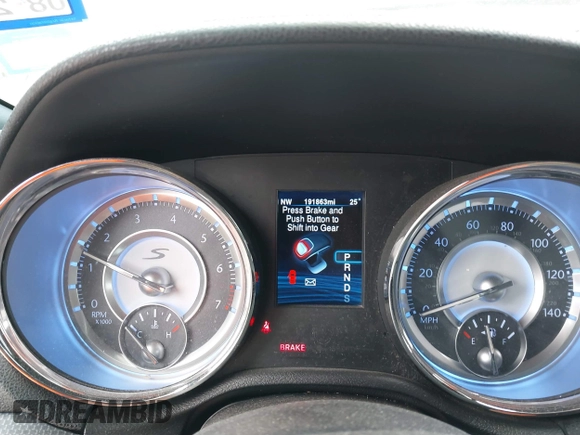2013 Chrysler 300 with VIN 2C3CCABG5DH711719, listed as a IAAI auction lot 41383018 with 191,863 mi miles. Bid and sale history available at carsss.com. Image 7.