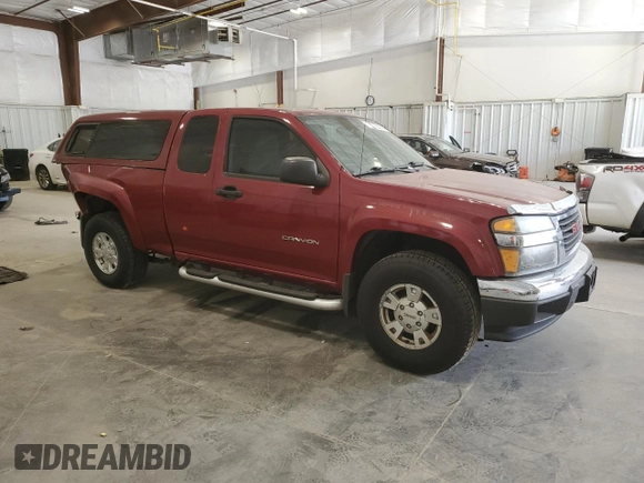 2004 GMC Canyon SLE Z71 with VIN 1GTDT196748204405, listed as a Copart auction lot 70221384 with 207,718 mi miles and Non Repairable. Bid and sale history available at carsss.com. Image 4.