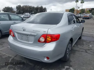 2010 Toyota Corolla z VIN 2T1BU4EE5AC365130, wystawiony jako IAAI lot #41528261 z przebiegiem 108 136 mil mil oraz . Historia ofert i sprzedaży dostępna na DreamBid. Obrazek 4.