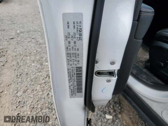 2018 Jeep Cherokee Latitude Plus with VIN 1C4PJMLB0JD530530, listed as a Copart auction lot 52920795 with 111,529 mi miles and Salvage title. Bid and sale history available at DreamBid. Image 13.