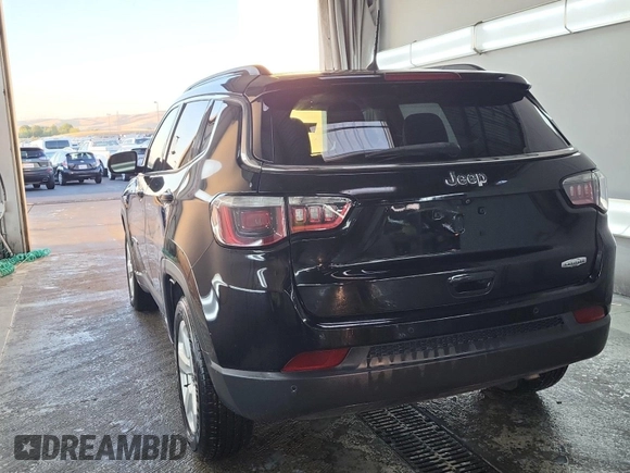 2018 Jeep Compass Latitude with VIN 3C4NJCBB3JT267351, listed as a IAAI auction lot 42715580 with 153,508 mi miles and . Bid and sale history available at DreamBid. Image 6.
