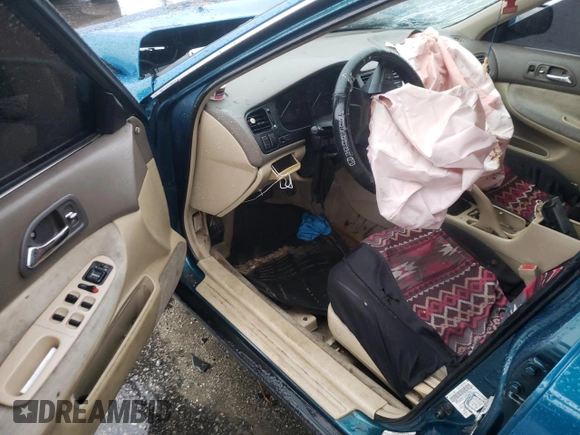 1995 Honda Accord LX with VIN 1HGCD5631SA066149, listed as a Copart auction lot 73461324 with 196,561 mi miles and Salvage Title. Bid and sale history available at DreamBid. Image 8.