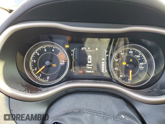 2018 Jeep Cherokee Latitude Tech Connect с VIN 1C4PJMCX0JD562308, выставлен на аукционе Copart как лот 88298365 с пробегом 57 666 миль миль и Списание • Salvage title. История ставок и продаж доступна на DreamBid. Изображение 9.