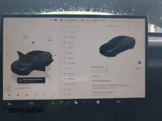 2025 Tesla Model 3 Long Range с VIN 5YJ3E1EB9SF915531, выставлен на аукционе IAAI как лот 42191805 с пробегом 3 333 миль миль и . История ставок и продаж доступна на DreamBid. Изображение 18.