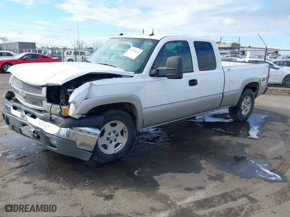 2004 Chevrolet Silverado 1500 Z71 with VIN 1GCEK19T94Z160365, listed as a IAAI auction lot 41720210 with 180,050 mi miles. Bid and sale history available at carsss.com. Image 17.