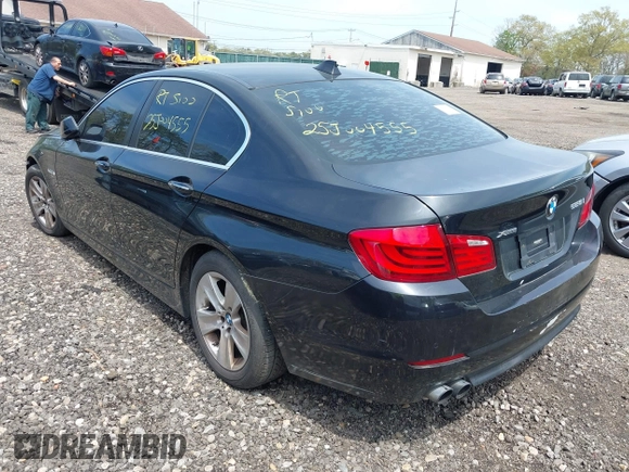 2013 BMW 5 Series 528i xDrive with VIN WBAXH5C55DDW15974, listed as a IAAI auction lot 42185094 with Not provided miles and . Bid and sale history available at DreamBid. Image 3.