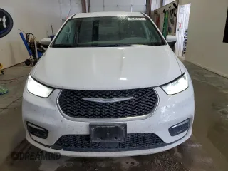 2023 Chrysler Pacifica Hybrid Touring L with VIN 2C4RC1L75PR611607, listed as a Copart auction lot 61475985 with 63,241 mi miles and Clean title. Bid and sale history available at DreamBid. Image 5.