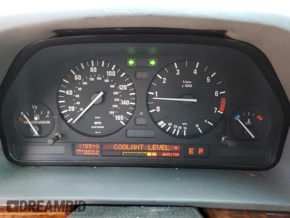 1994 BMW 7 Series z VIN WBAGD4329RDE68127, wystawiony jako Copart lot #70697044 z przebiegiem 179 943 mil mil oraz Czysty tytuł • Clean title. Historia ofert i sprzedaży dostępna na DreamBid. Obrazek 9.