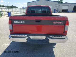 2000 Nissan Frontier XE z VIN 1N6ED26Y7YC392971, wystawiony jako Copart lot #61301035 z przebiegiem 182 149 mil mil oraz Czysty tytuł • Clean title. Historia ofert i sprzedaży dostępna na DreamBid. Obrazek 6.