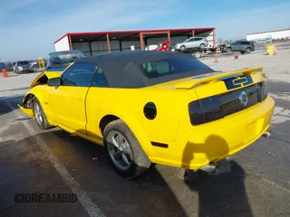 2006 Ford Mustang GT Deluxe with VIN 1ZVFT85H065120839, listed as a IAAI auction lot 41479836 with 87,079 mi miles. Bid and sale history available at carsss.com. Image 3.