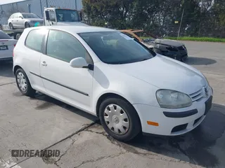 2009 Volkswagen Rabbit S with VIN WVWBB71K09W101853, listed as a IAAI auction lot 41658313 with 83,221 mi miles. Bid and sale history available at carsss.com. Image 1.