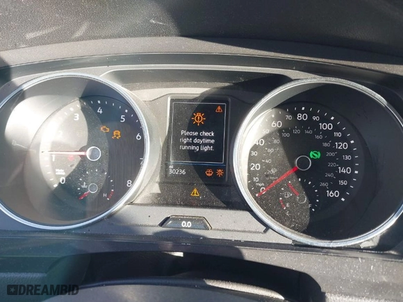 2021 Volkswagen Tiguan SE with VIN 3VV2B7AX1MM111328, listed as a IAAI auction lot 41457622 with 30,236 mi miles. Bid and sale history available at carsss.com. Image 7.