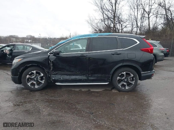 2017 Honda CR-V Touring with VIN 2HKRW2H98HH678031, listed as a IAAI auction lot 41853055 with NaN miles. Bid and sale history available at carsss.com. Image 15.