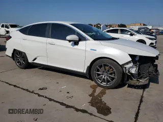 2018 Honda Clarity Plug-In Hybrid with VIN JHMZC5F15JC021839, listed as a Copart auction lot 66439674 with 95,903 mi miles and Clean Title. Bid and sale history available at carsss.com. Image 4.