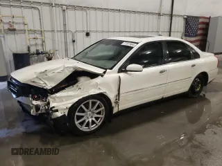 2005 Volvo S80 with VIN YV1TH592151395003, listed as a Copart auction lot 77357464 with 151,091 mi miles and Salvage Title. Bid and sale history available at carsss.com. Image 1.