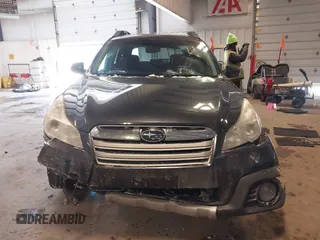 2013 Subaru Outback 2.5i Limited with VIN 4S4BRCKC9D3242941, listed as a IAAI auction lot 41592045 with 194,855 mi miles. Bid and sale history available at carsss.com. Image 12.