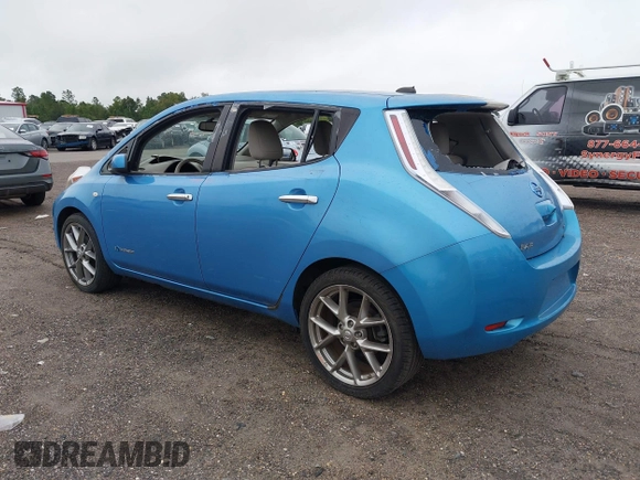 2012 Nissan LEAF SL with VIN JN1AZ0CPXCT022337, listed as a IAAI auction lot 40299658 with 43,173 mi miles. Bid and sale history available at carsss.com. Image 3.