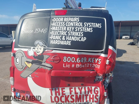 2017 Nissan NV200 S z VIN 3N6CM0KN2HK709802, wystawiony jako IAAI lot #40949324 z przebiegiem Nie podano mil oraz . Historia ofert i sprzedaży dostępna na DreamBid. Obrazek 16.