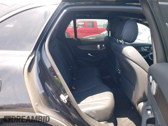 2019 Mercedes-Benz GLC 350e z VIN WDC0G5EB3KF619396, wystawiony jako IAAI lot #42353279 z przebiegiem 23 600 mil mil oraz . Historia ofert i sprzedaży dostępna na DreamBid. Obrazek 8.