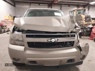 2008 Chevrolet Tahoe Special Service with VIN 1GNFK03078R203773, listed as a IAAI auction lot 41343306 with 165,796 mi miles. Bid and sale history available at carsss.com. Image 12.