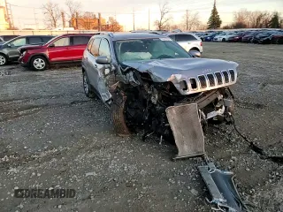 2020 Jeep Cherokee Altitude with VIN 1C4PJMLX8LD631264, listed as a Copart auction lot 78477994 with 0 mi miles and Non Repairable. Bid and sale history available at carsss.com. Image 12.