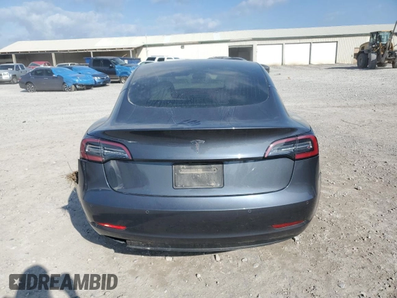 2020 Tesla Model 3 Standard Range Plus z VIN 5YJ3E1EA0LF717655, wystawiony jako Copart lot #51426325 z przebiegiem 34 730 mil mil oraz Szkoda całkowita • Salvage title. Historia ofert i sprzedaży dostępna na DreamBid. Obrazek 6.
