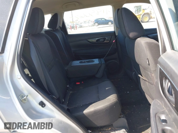 2019 Nissan Rogue SV with VIN KNMAT2MV0KP537250, listed as a IAAI auction lot 41850625 with 109,474 mi miles. Bid and sale history available at carsss.com. Image 8.