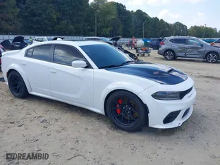 2021 Dodge Charger SRT Hellcat Widebody with VIN 2C3CDXL97MH555067, listed as a IAAI auction lot 40405630 with 19,818 mi miles. Bid and sale history available at carsss.com. Image 1.