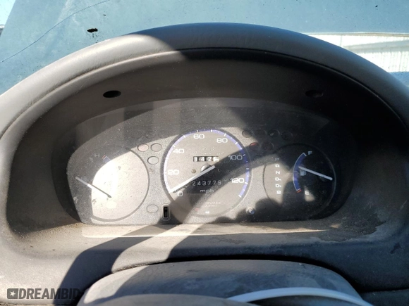 2000 Honda Civic VP with VIN 2HGEJ6617YH605468, listed as a Copart auction lot 87885955 with 243,779 mi miles and Salvage Title. Bid and sale history available at carsss.com. Image 9.