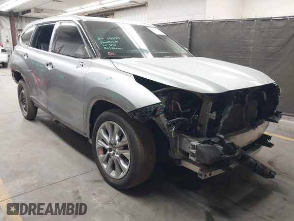 2023 Toyota Highlander L z VIN 5TDKDRBH5PS519850, wystawiony jako IAAI lot #42068525 z przebiegiem 31 367 mil mil oraz . Historia ofert i sprzedaży dostępna na DreamBid. Obrazek 6.