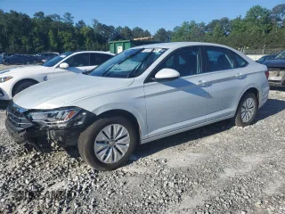 2019 Volkswagen Jetta S z VIN 3VWC57BUXKM054653, wystawiony jako Copart lot #55735885 z przebiegiem 90 564 mil mil oraz Szkoda całkowita • Salvage title. Historia ofert i sprzedaży dostępna na DreamBid. Obrazek 1.
