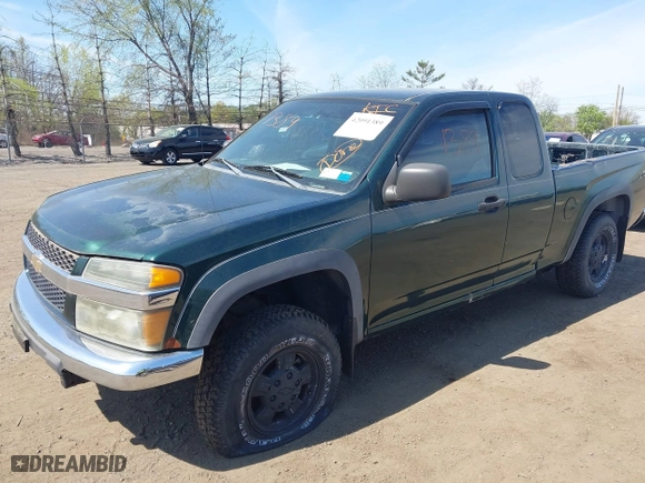 2005 Chevrolet Colorado LS Z71 with VIN 1GCDT196758259387, listed as a IAAI auction lot 42091389 with 191,802 mi miles. Bid and sale history available at carsss.com. Image 2.