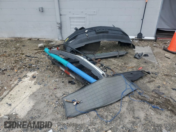 2020 Chevrolet Tahoe LT z VIN 1GNSKBKC9LR226552, wystawiony jako Copart lot #58490945 z przebiegiem 68 802 mil mil oraz Szkoda całkowita • Salvage title. Historia ofert i sprzedaży dostępna na DreamBid. Obrazek 13.