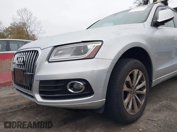 2013 Audi Q5 Premium with VIN WA1CFAFP7DA070577, listed as a IAAI auction lot 42021724 with 142,449 mi miles. Bid and sale history available at carsss.com. Image 6.