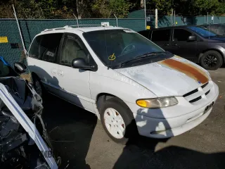 1996 Dodge Caravan SE with VIN 1B4GP45R8TB509090, listed as a Copart auction lot 73795694 with Not Provided miles and Salvage Title. Bid and sale history available at carsss.com. Image 4.
